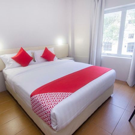 Oyo 897 Ibc36 Business Stay Kuching Ngoại thất bức ảnh