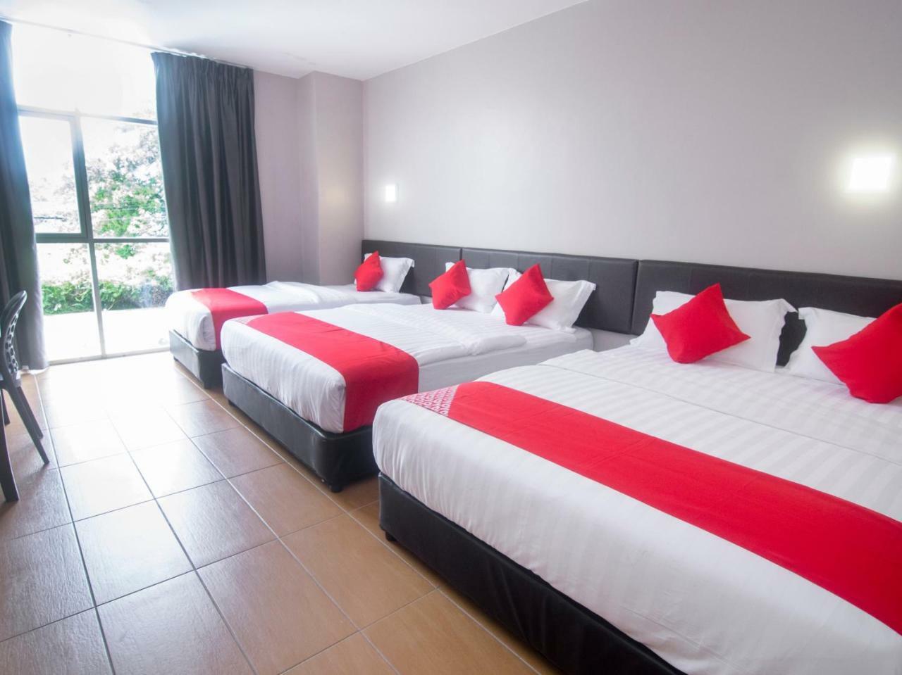 Oyo 897 Ibc36 Business Stay Kuching Ngoại thất bức ảnh