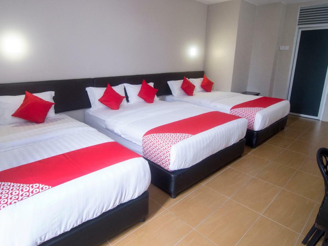 Oyo 897 Ibc36 Business Stay Kuching Ngoại thất bức ảnh