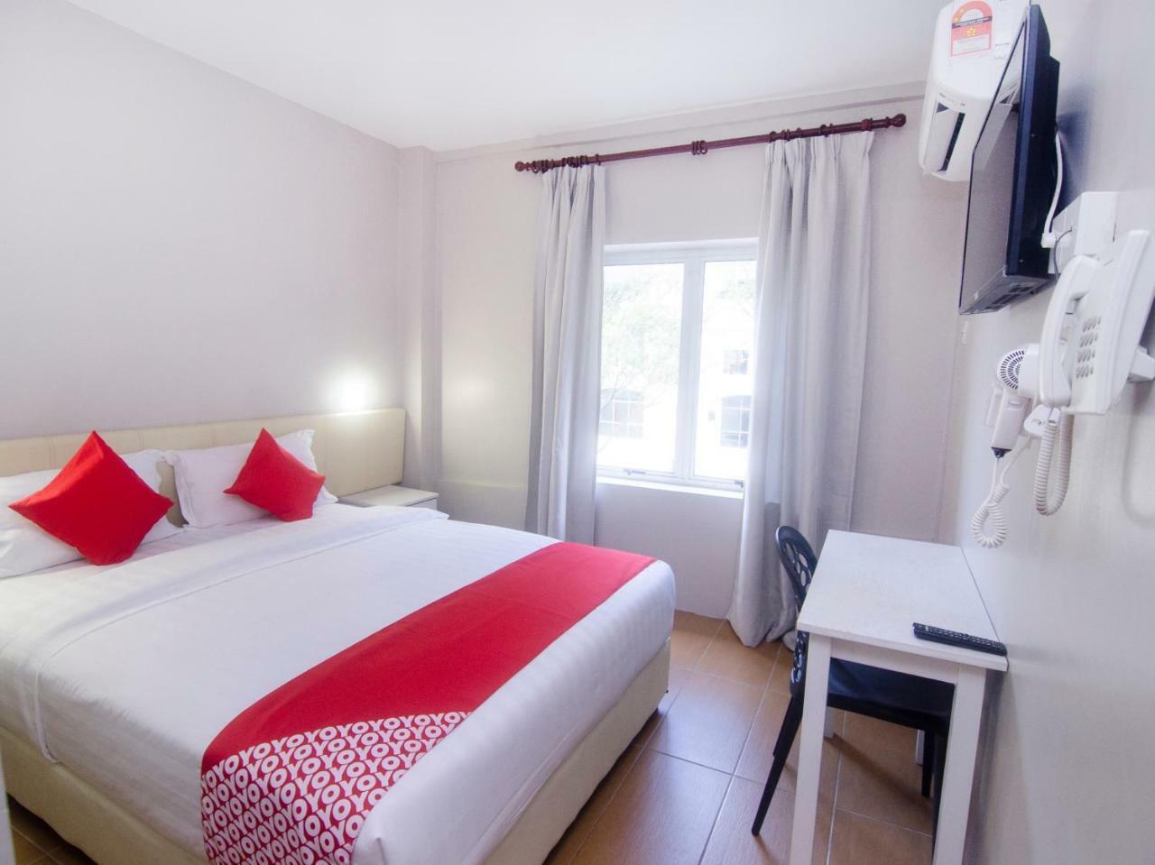 Oyo 897 Ibc36 Business Stay Kuching Ngoại thất bức ảnh