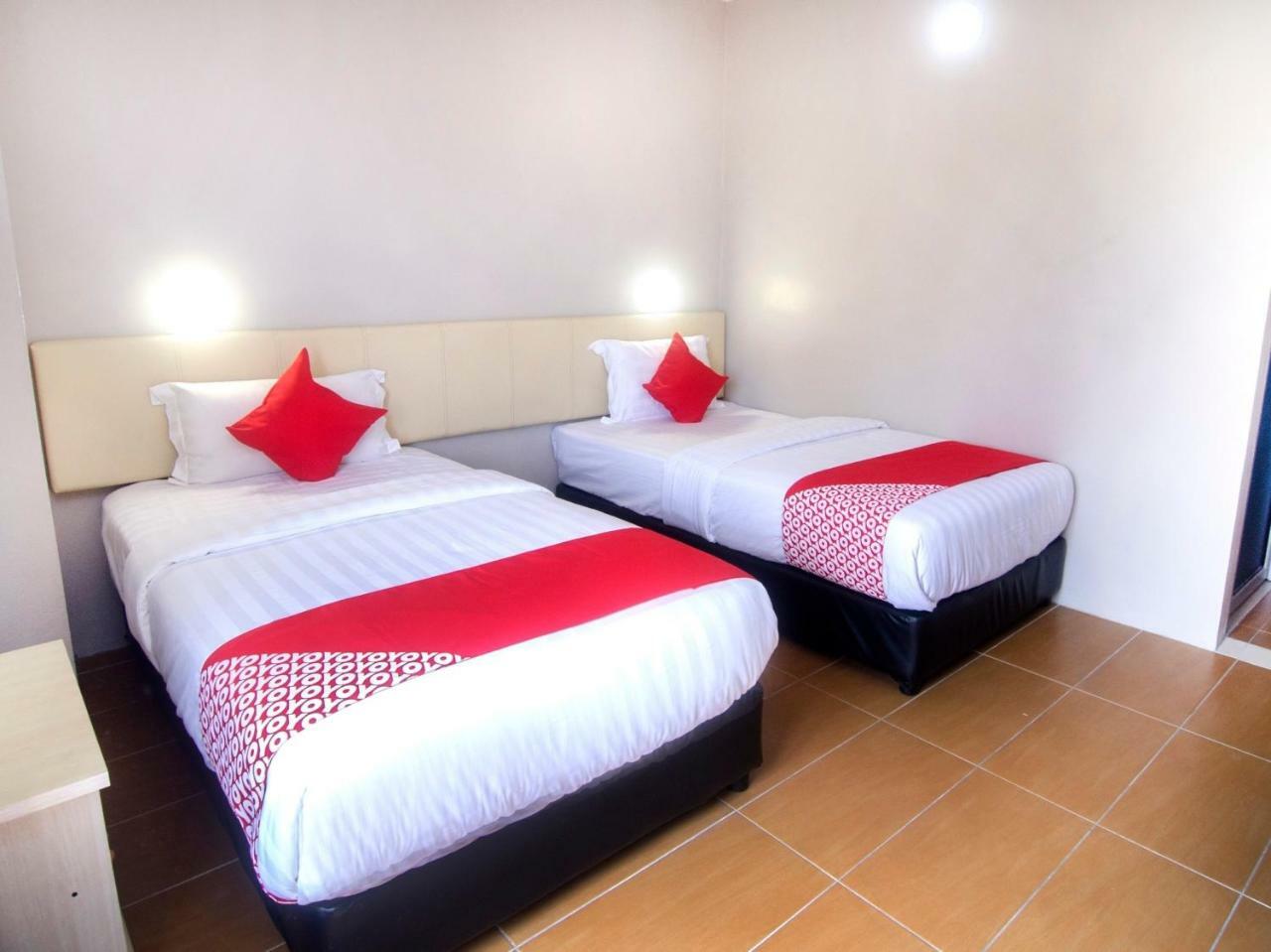 Oyo 897 Ibc36 Business Stay Kuching Ngoại thất bức ảnh