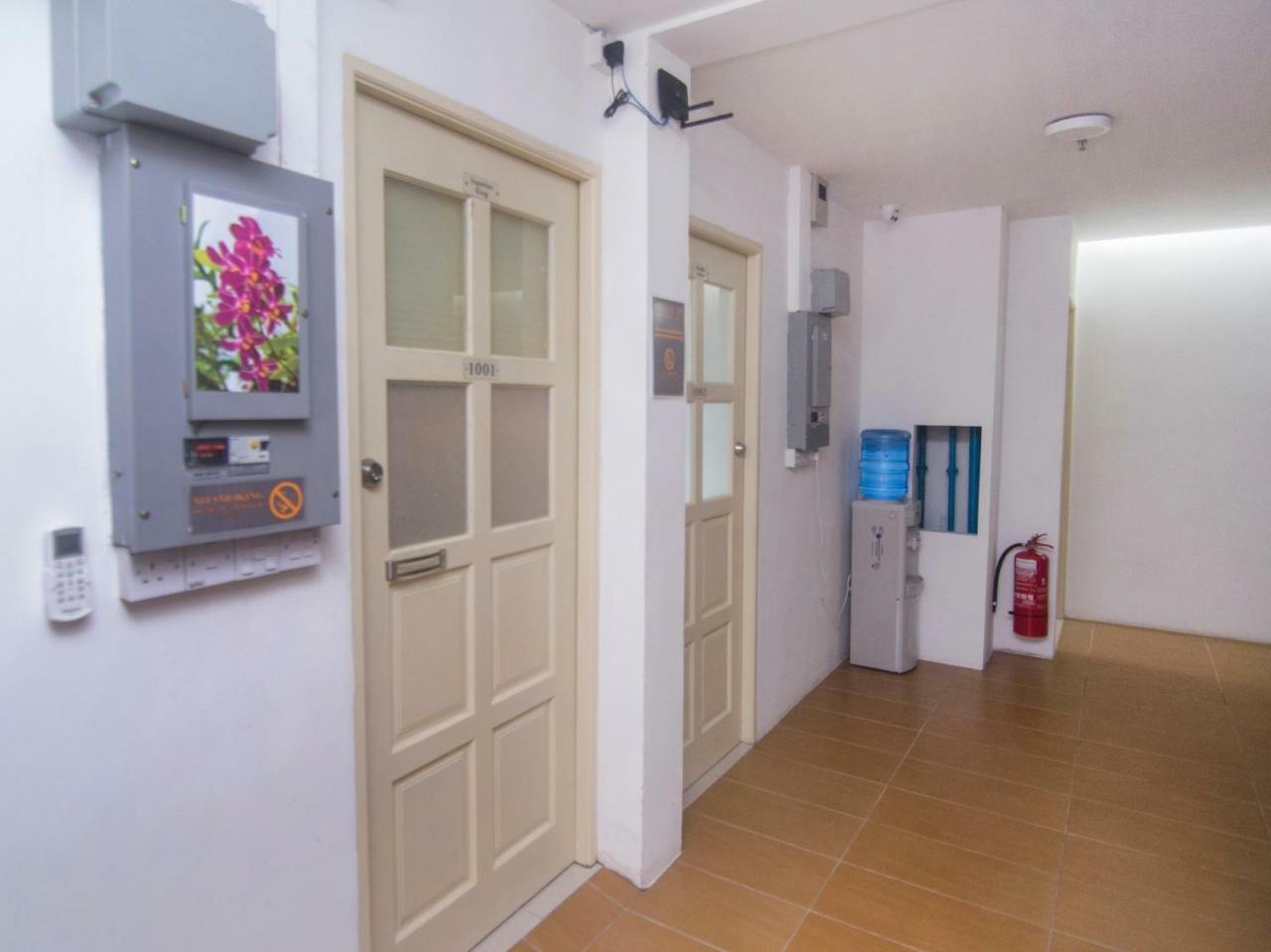 Oyo 897 Ibc36 Business Stay Kuching Ngoại thất bức ảnh