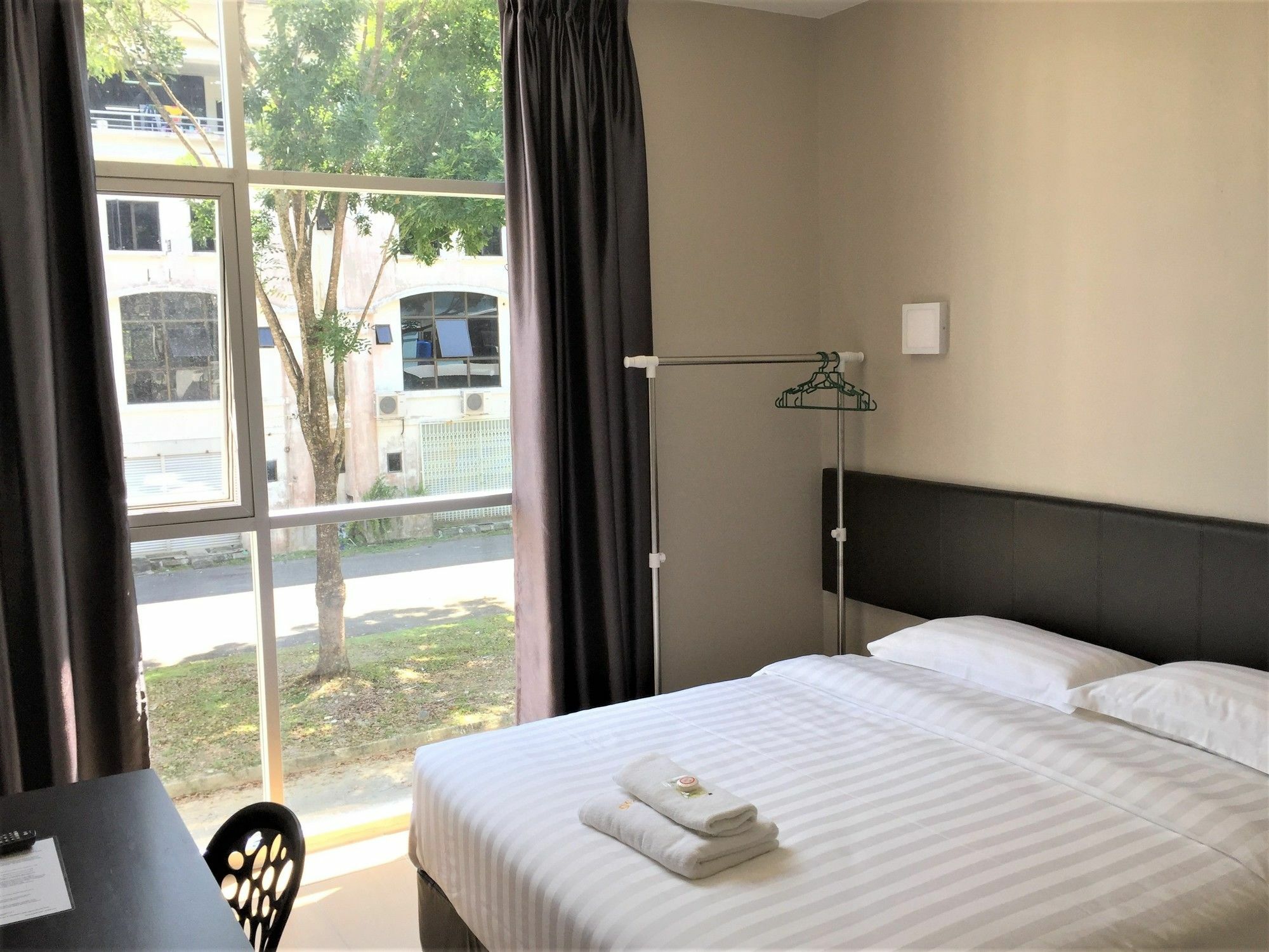 Oyo 897 Ibc36 Business Stay Kuching Ngoại thất bức ảnh