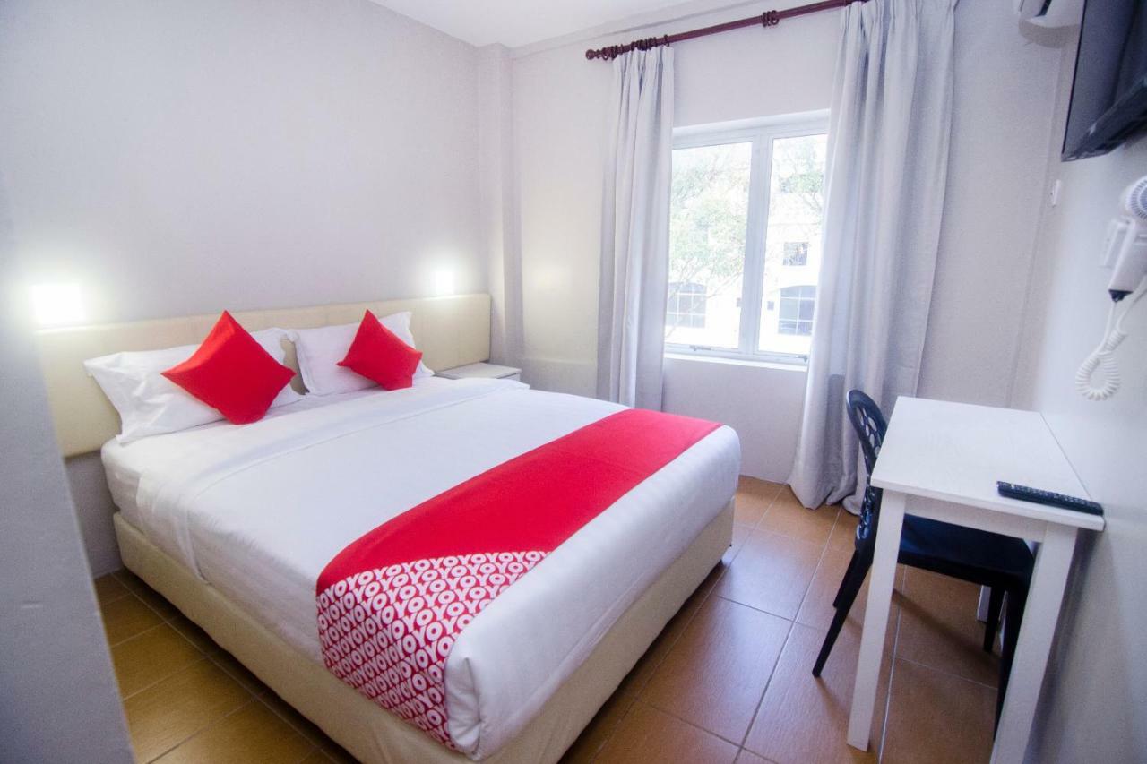 Oyo 897 Ibc36 Business Stay Kuching Ngoại thất bức ảnh
