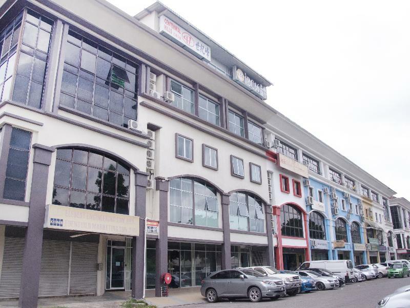 Oyo 897 Ibc36 Business Stay Kuching Ngoại thất bức ảnh